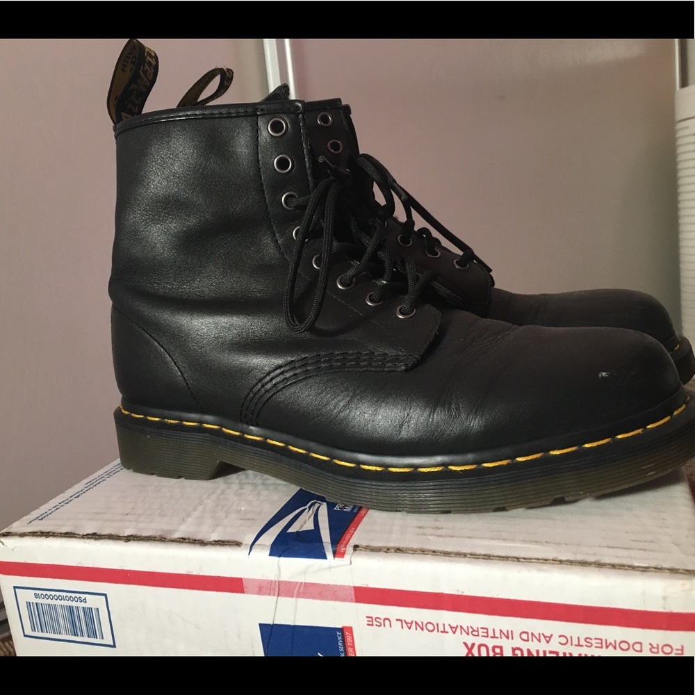 MEN SIZE 10 1460 DOCS, barely worn, good as new.